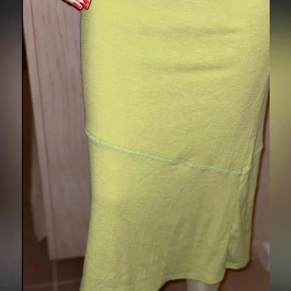 VIBRANT GREEN SEE YOU MONDAY STRAPLESS RIBBED MIDI DRESS SIZE LARGE - Picture 11 of 13